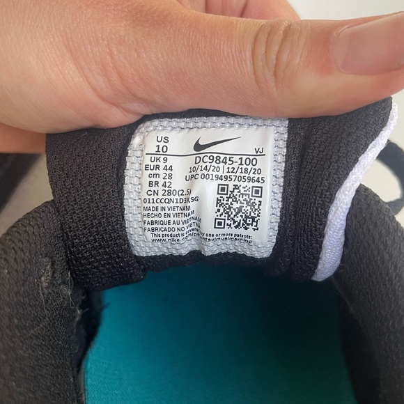 Men’s Nikes shoes size 10 - Picture 8 of 8